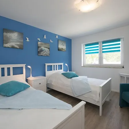 Ferienhaus Kuestensegler Breege Eksteriør billede